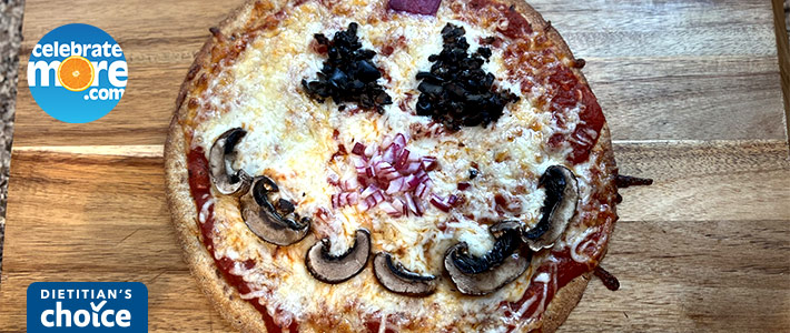 Spooky Veggie Pizza 